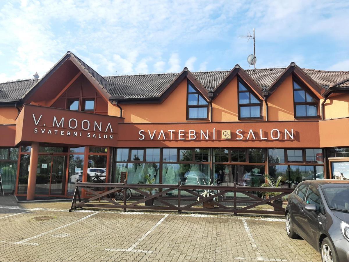 Garni Hotel Asas*** Мост Экстерьер фото