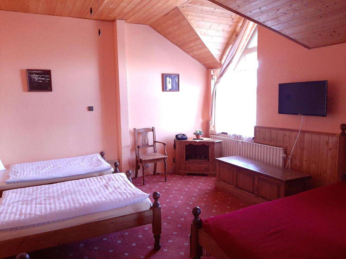 Garni Hotel Asas*** Мост Экстерьер фото